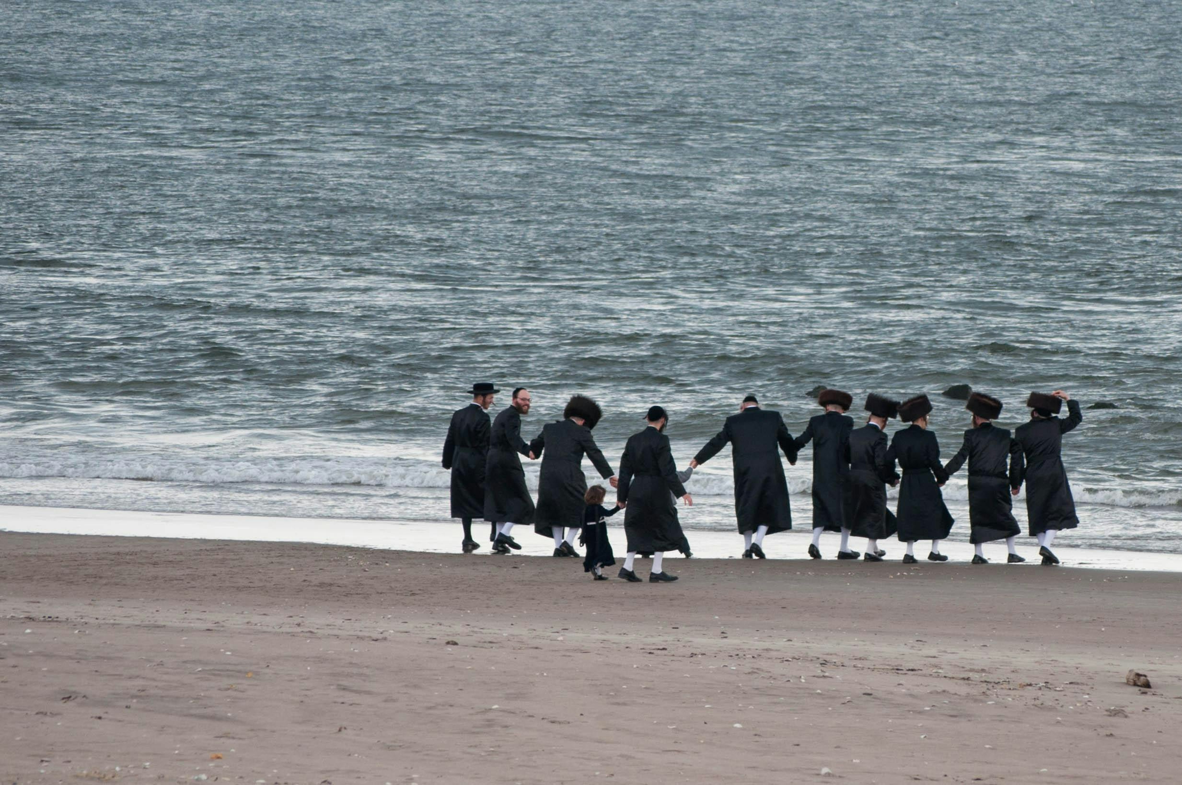 Hasidim On The Beach By Judy Mauer Rinse - 